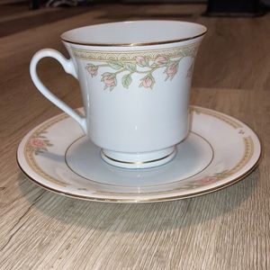 Lynn’s Fine China Teacup and Plate Set